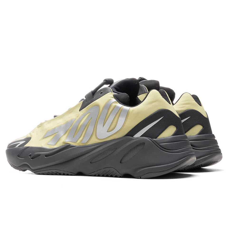 Yeezy 700 MNVN - Resin