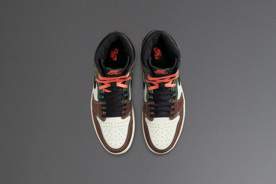 Air Jordan 1 Retro High OG - Black/Archaeo Brown