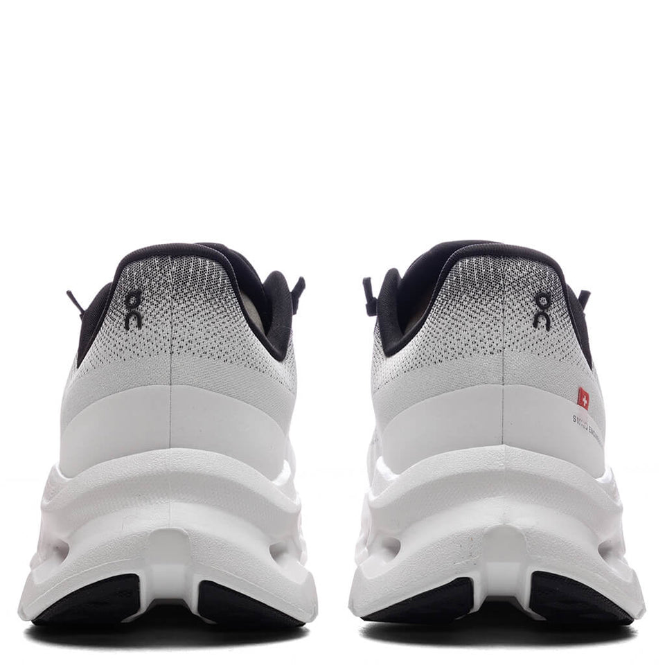 Cloudtilt - Black/Ivory