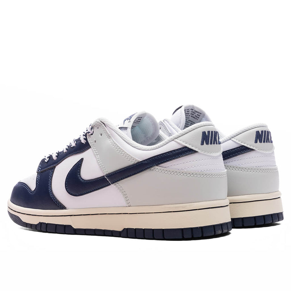 Dunk Low Retro 'NY Yankees' - White/Midnight Navy/Photon Dust