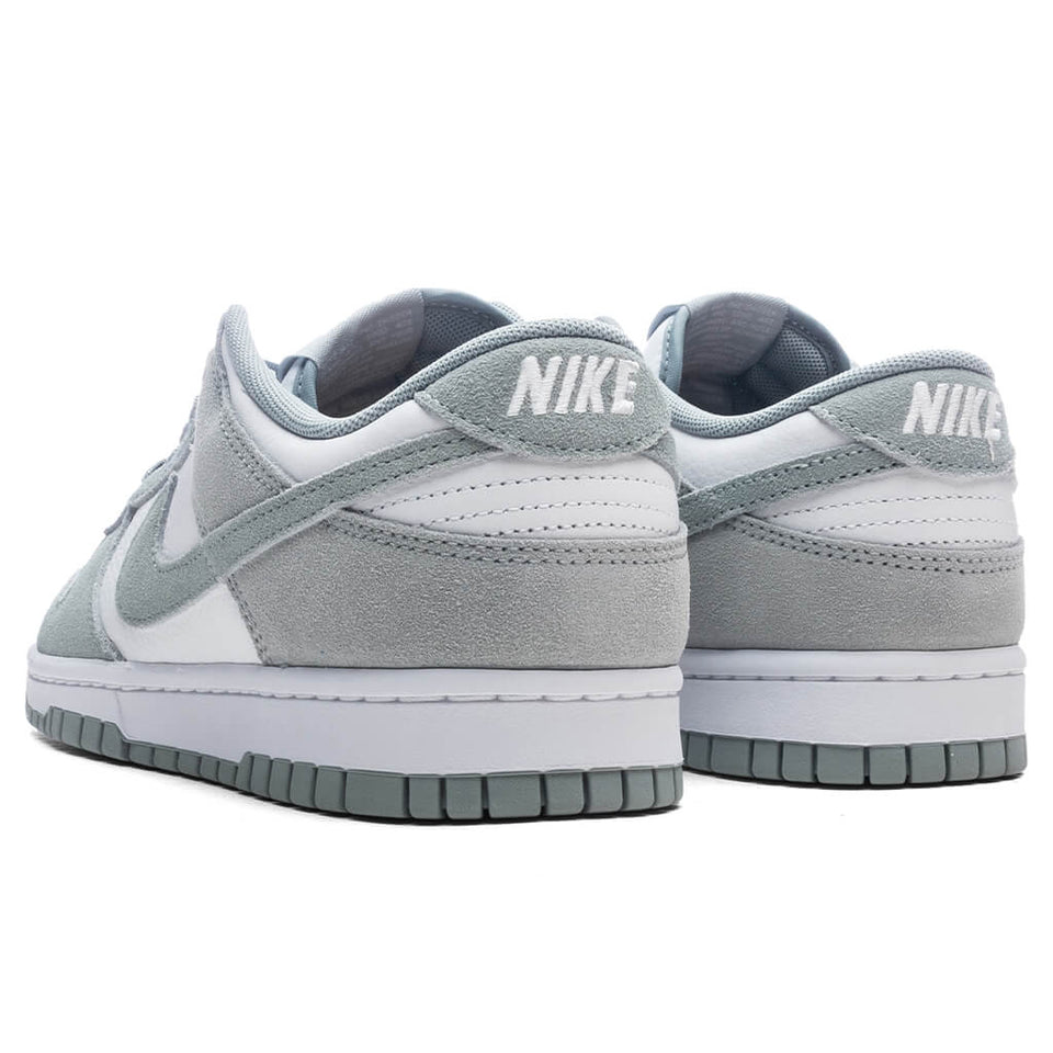 Dunk Low Retro SE - White/Light Pumice