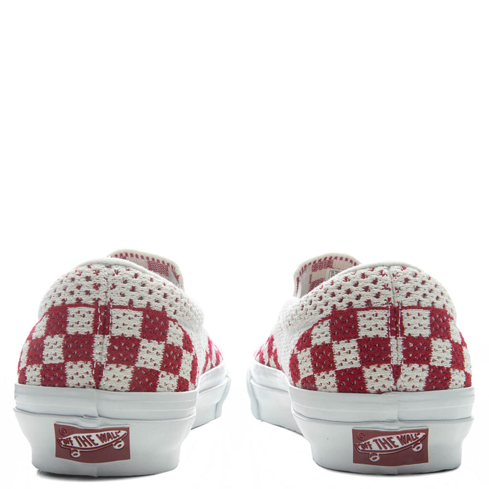 Premium LX Classic Slip-On 98 EK - Checkerboard Red