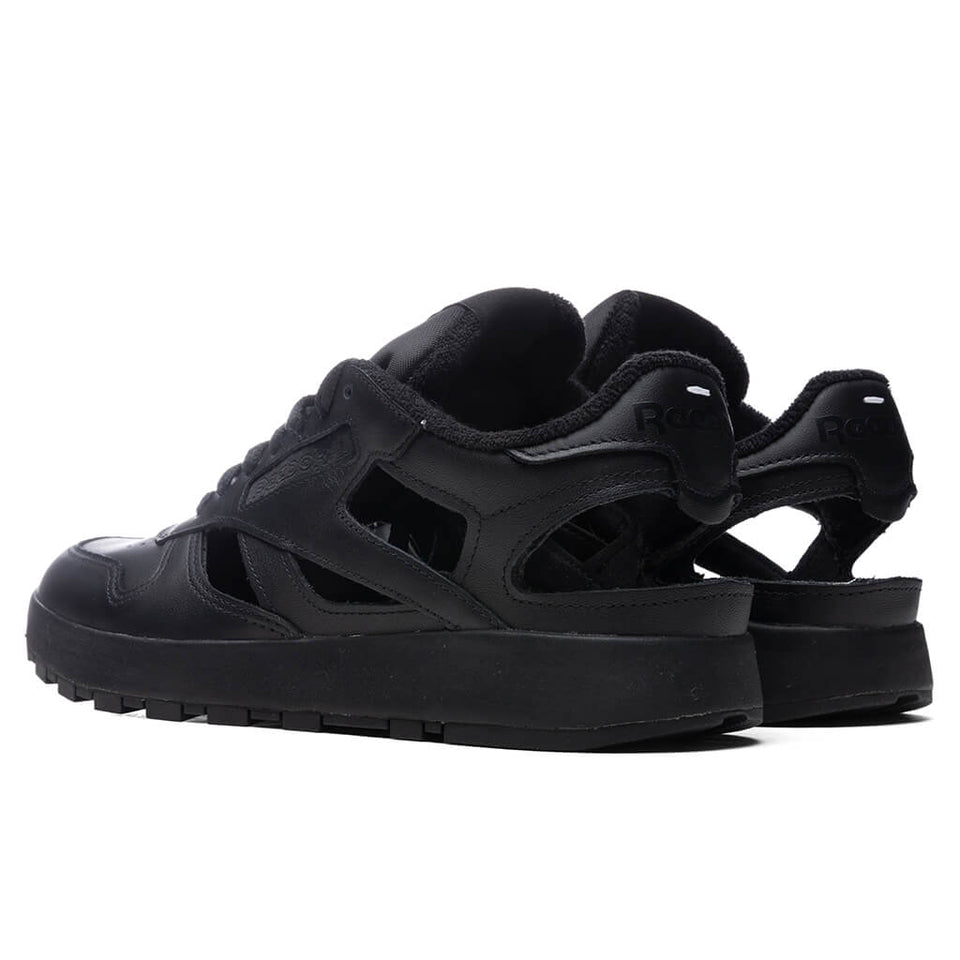 Maison Margiela x Reebok Décortiqué’ Classic Leather Sneaker - Black