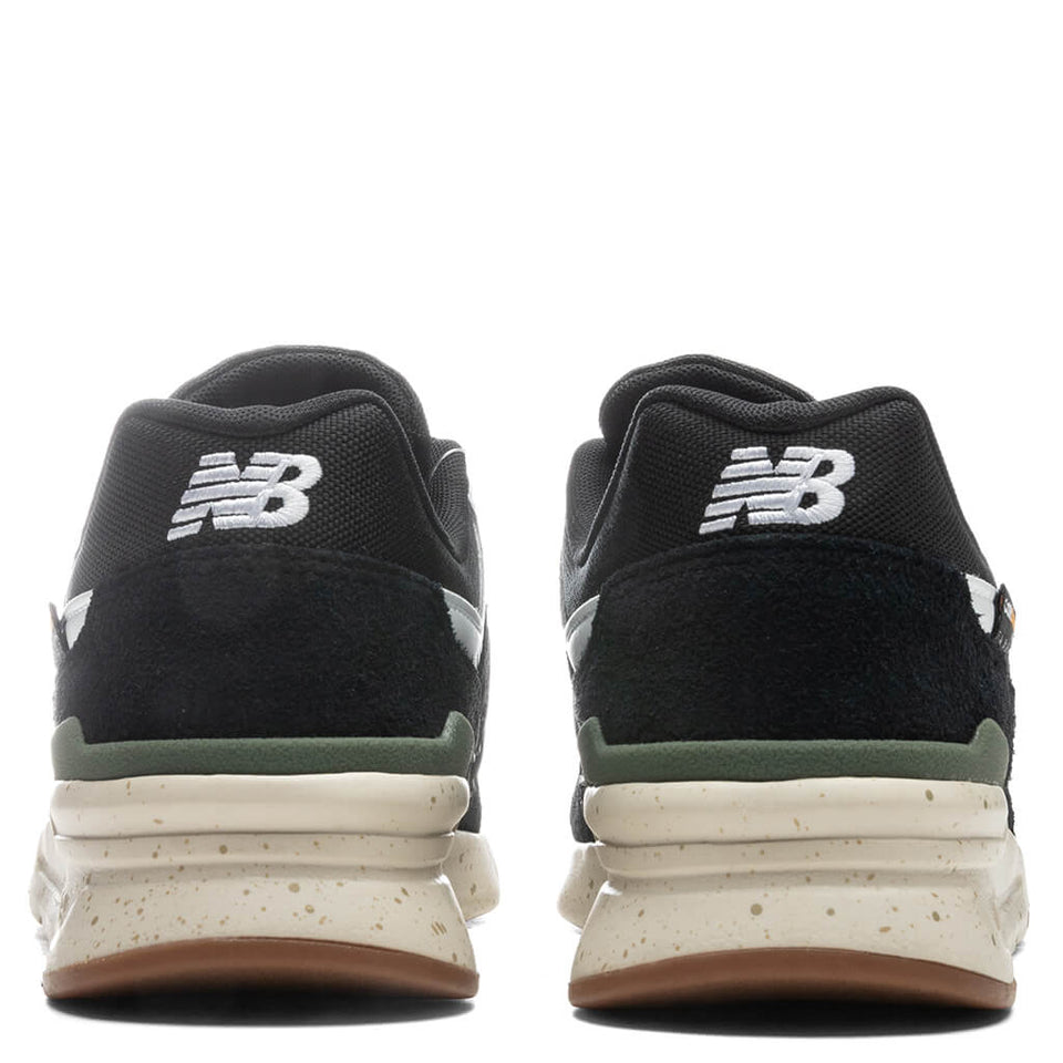 997H - Black/Norway Spruce