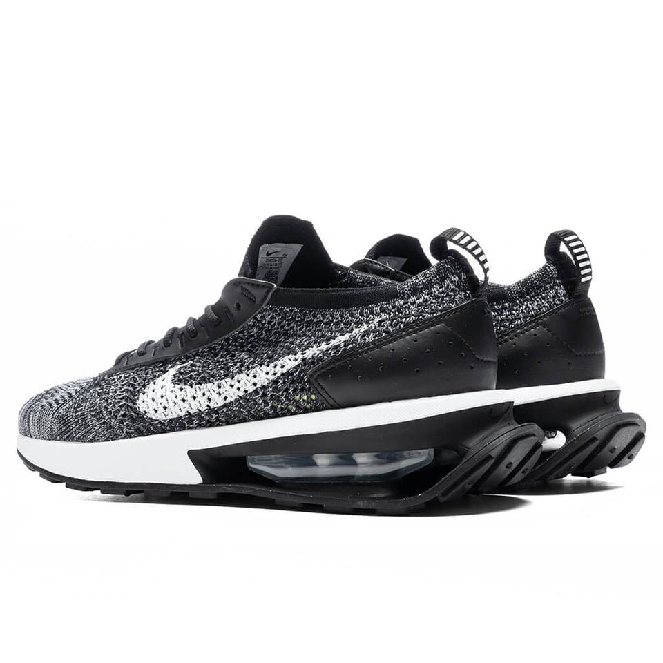 Air Max Flyknit Racer - Black/White