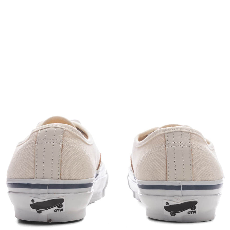 OTW Premium Authentic 44 Siped Vibram - Marshmallow White