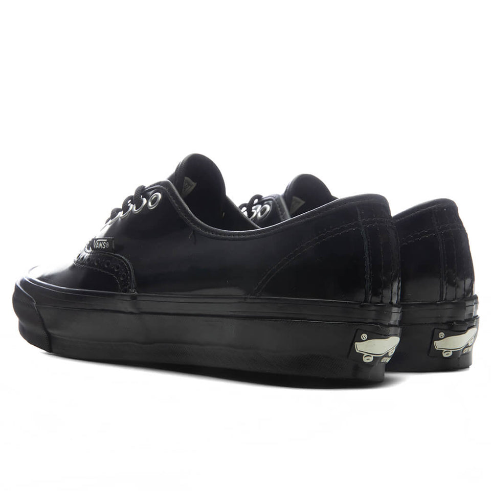 OTW Premium Authentic 44 Siped Vibram Gloss Leather - Black