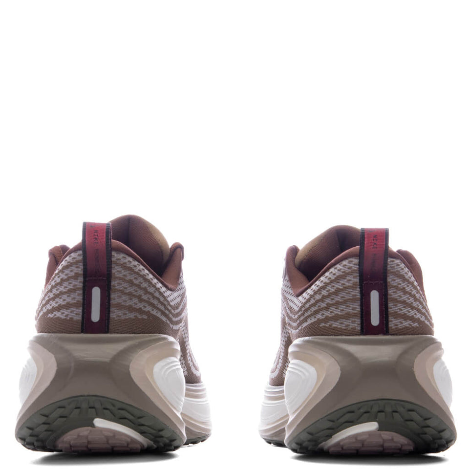 Vomero Plus - Caldera Brown/Dark Field Brown