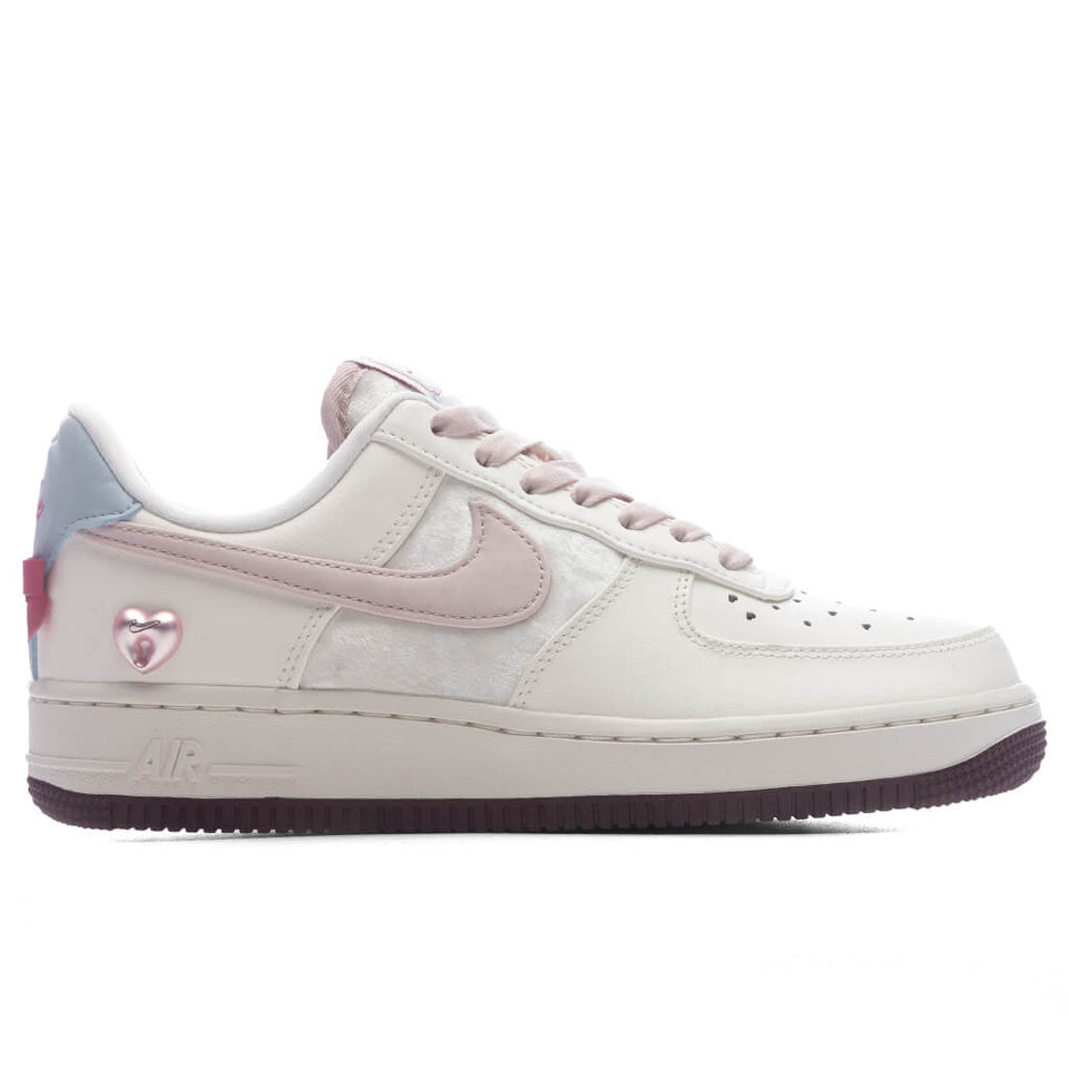 Women's Air Force 1 '07 'Valentine's Day' - Sail/Silt Red/Light Armory Blue