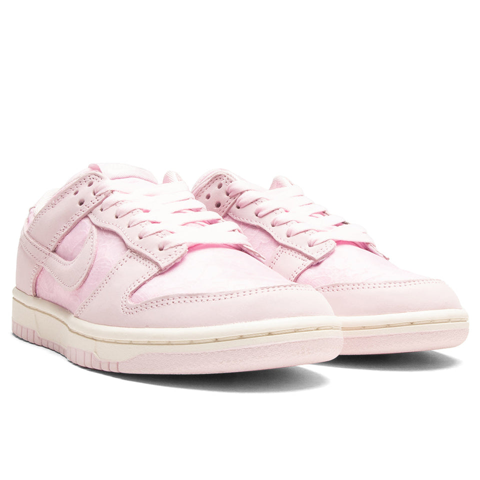 Women's Dunk Low - Regal Pink/Pink Foam/Soft Pearl