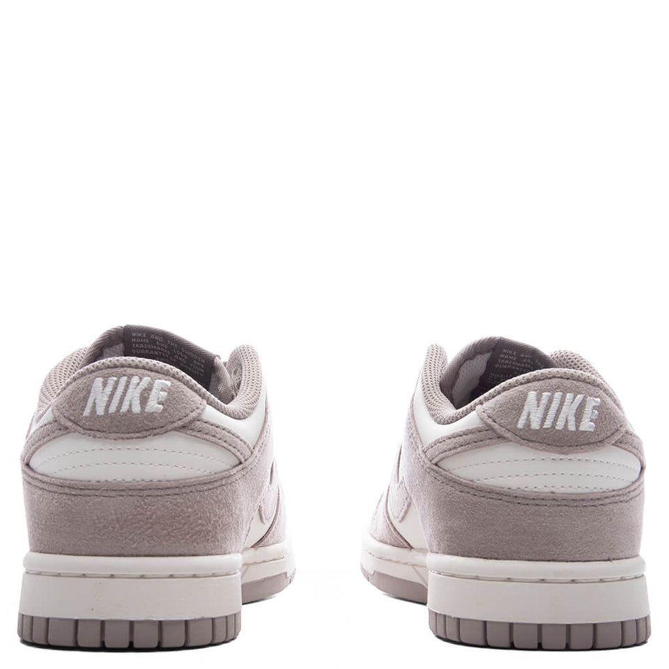 Women's Dunk Low - Sail/Malt/Metallic Gold