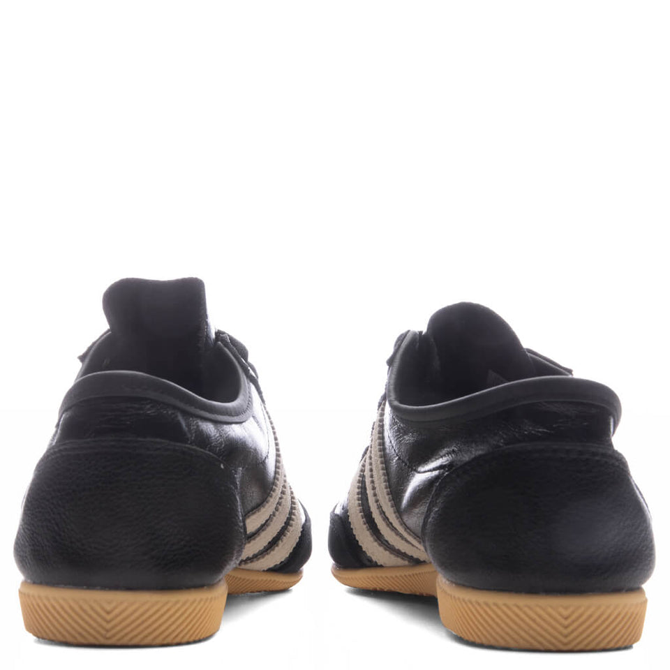 Women's Japan Decon - Core Black/Cream White/Orange Tint