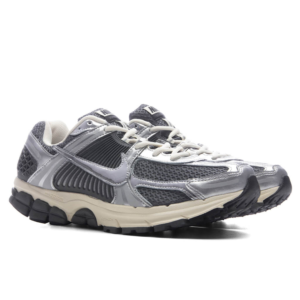 Zoom Vomero 5 - Iron Grey/Chrome/Metallic Silver