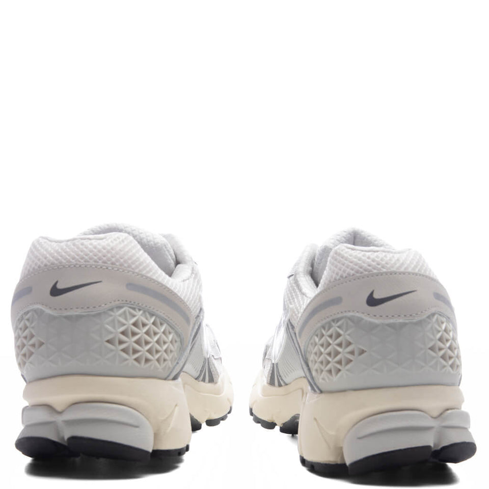 Zoom Vomero 5 SE - Platinum Tint/Photon Dust/Cashmere